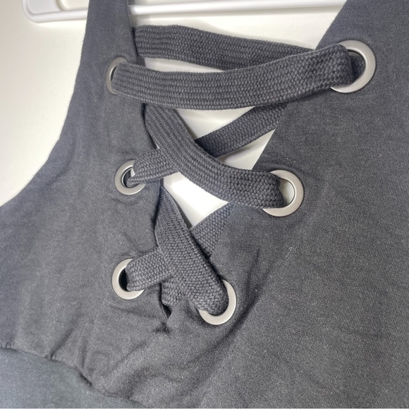 ALO Yoga Quest Tank in Black Criss Cross Rope Tie Crop Top Size Medium - Picture 5 of 7